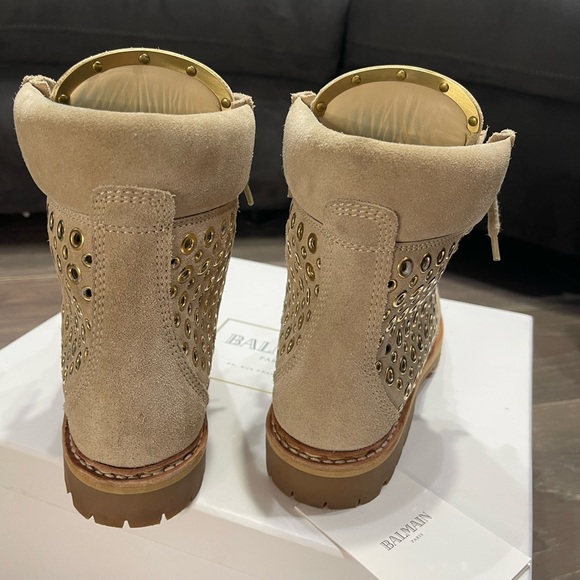- Balmain Tia Tundra grommet boots in sable sand. Size 39. Great condition - Picture 4 of 11